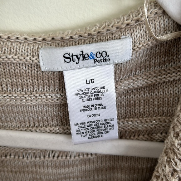 Cute Knitted Cardigan - Picture 2 of 2